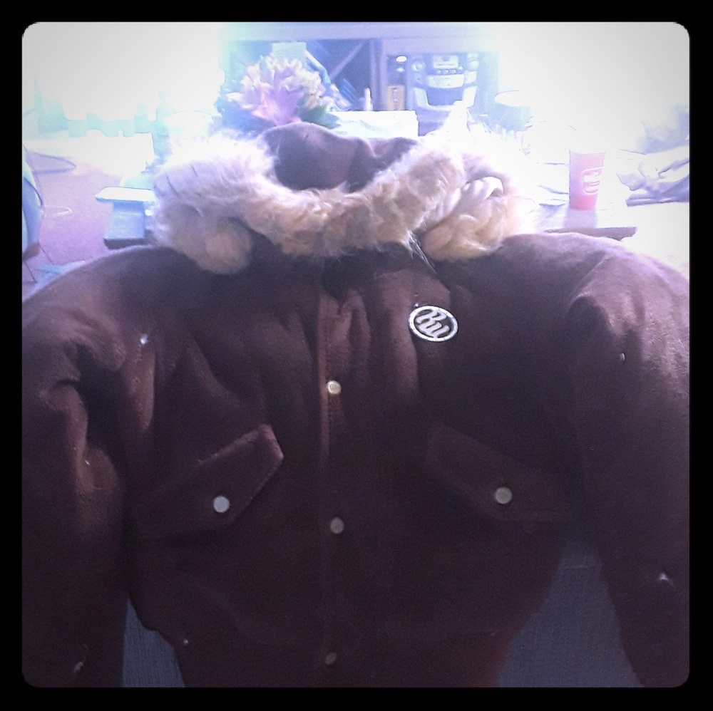 Im selling this Roca wear jacket cause I dont wear